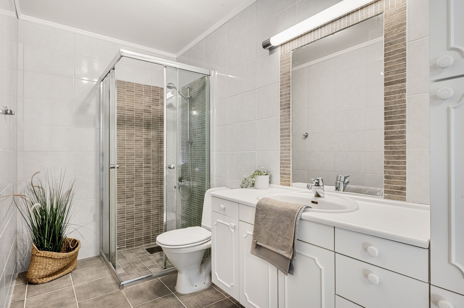 2 fulle bad i boligen sørger for god hverdagstrivsel Galleribilde