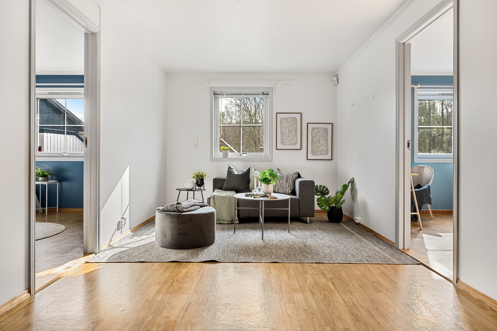 På hver sin side finner vi 2 romslige soverom Galleribilde