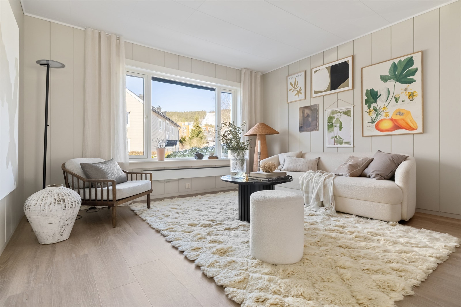 Huset har en svært god planløsning som skiller utmerket mellom ulike private og sosiale soner Galleribilde