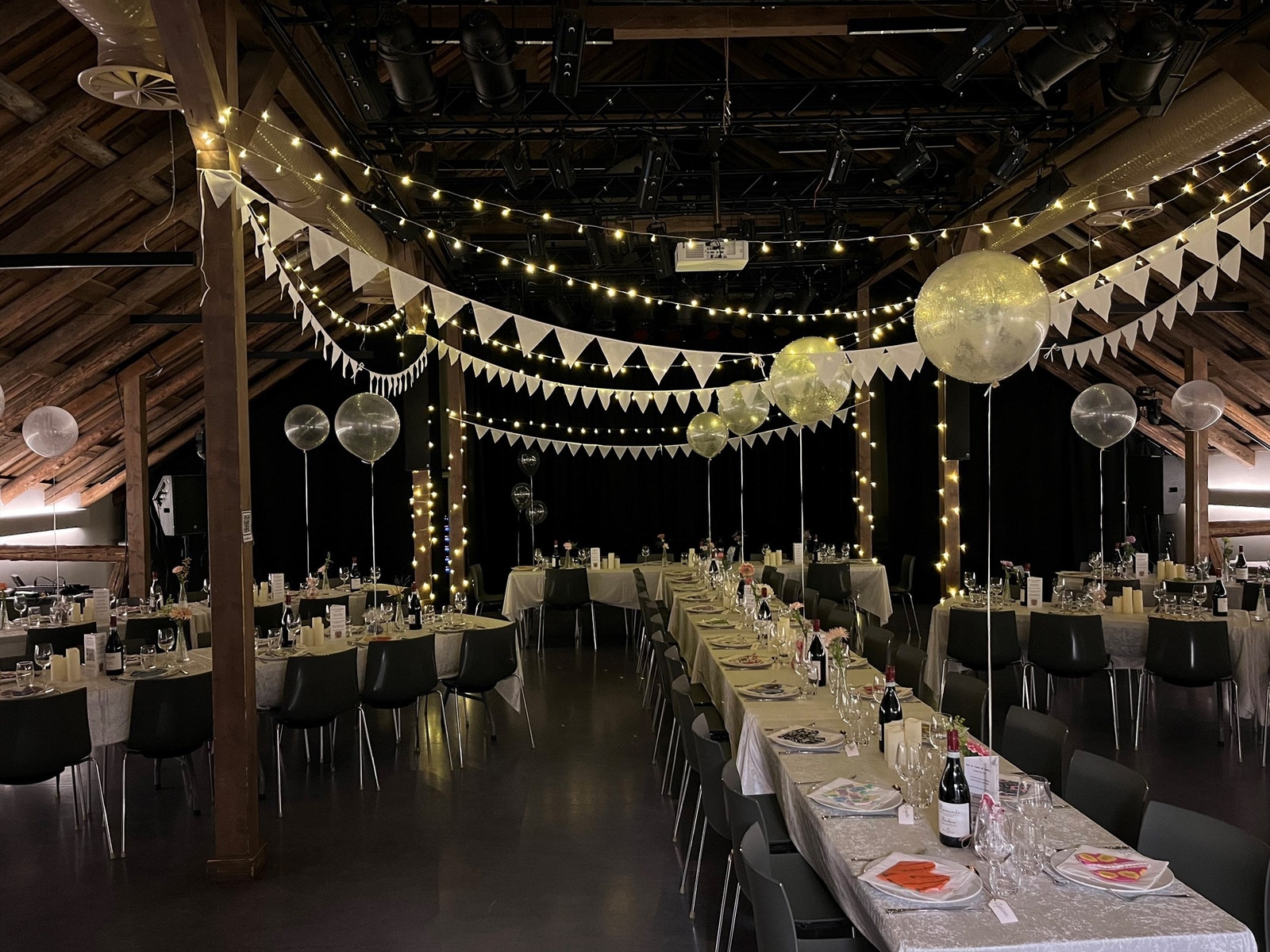 Kulturloftet på Årvoll gård kan leies til bryllup og fest 1.jpg Galleribilde