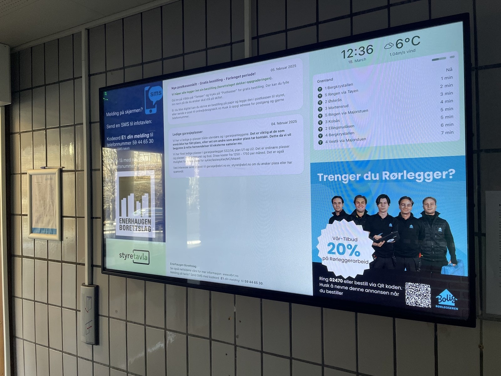 Interaktiv skjerm med oppdatert Kollektiv tider! Galleribilde