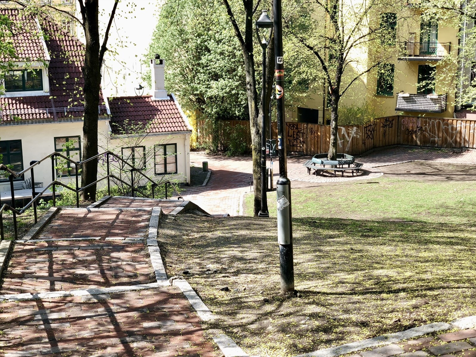 Snarvei gjennom borettslaget og ned til Platous Gate og kollektiv Galleribilde