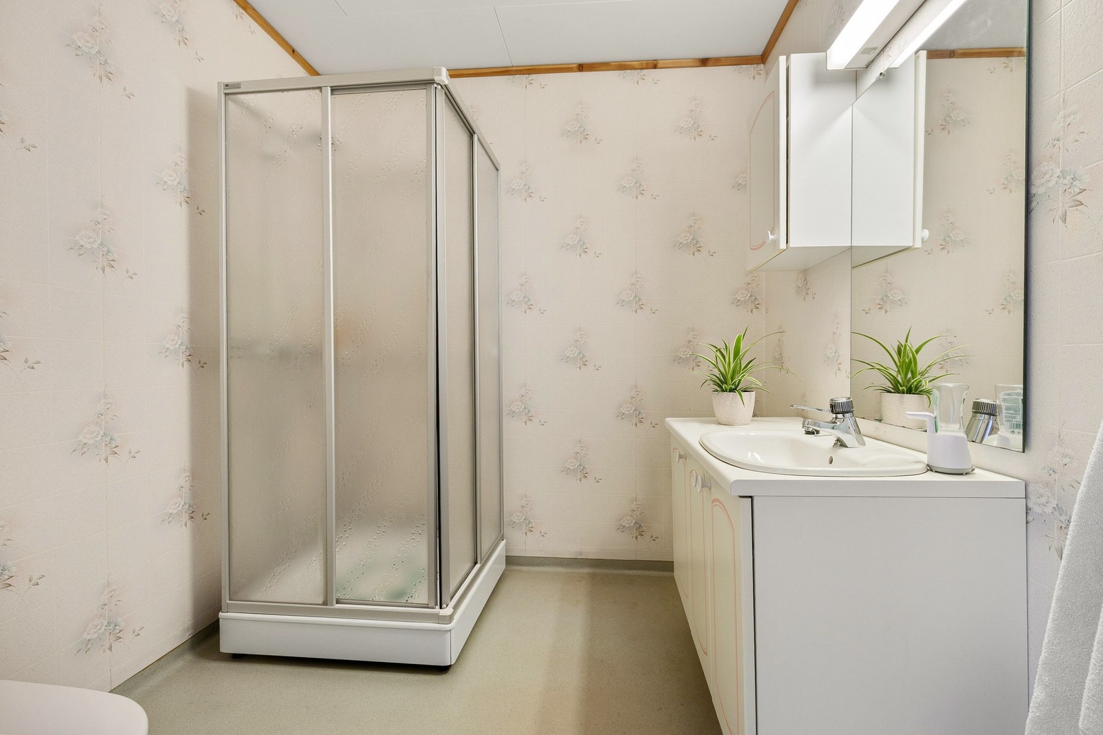 Bad - Underetasje Galleribilde