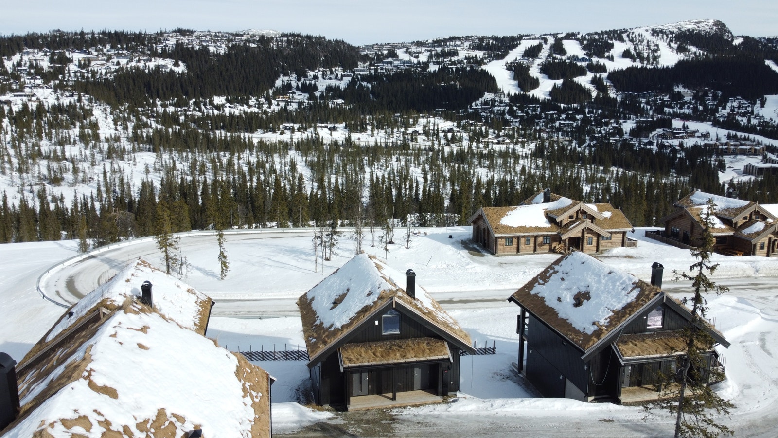 Man får en fantastisk fin utsikt mot Kvitfjell Vest Galleribilde