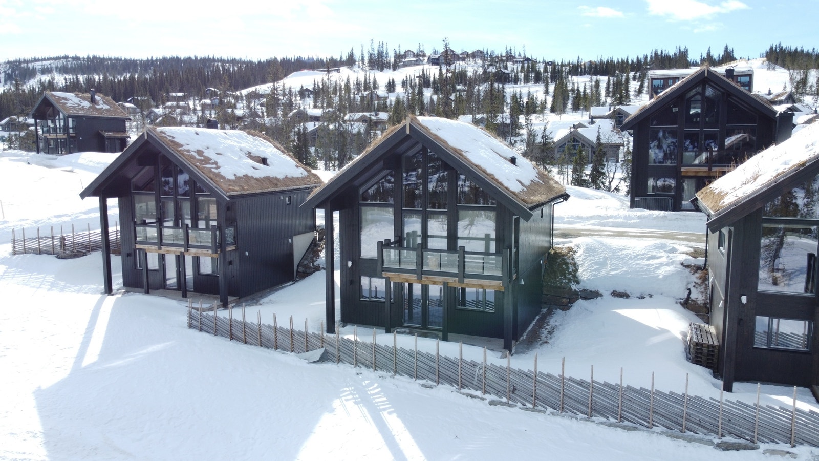 Hytta ligger som nr 2 inn til høyre når man kommer inn i feltet Galleribilde