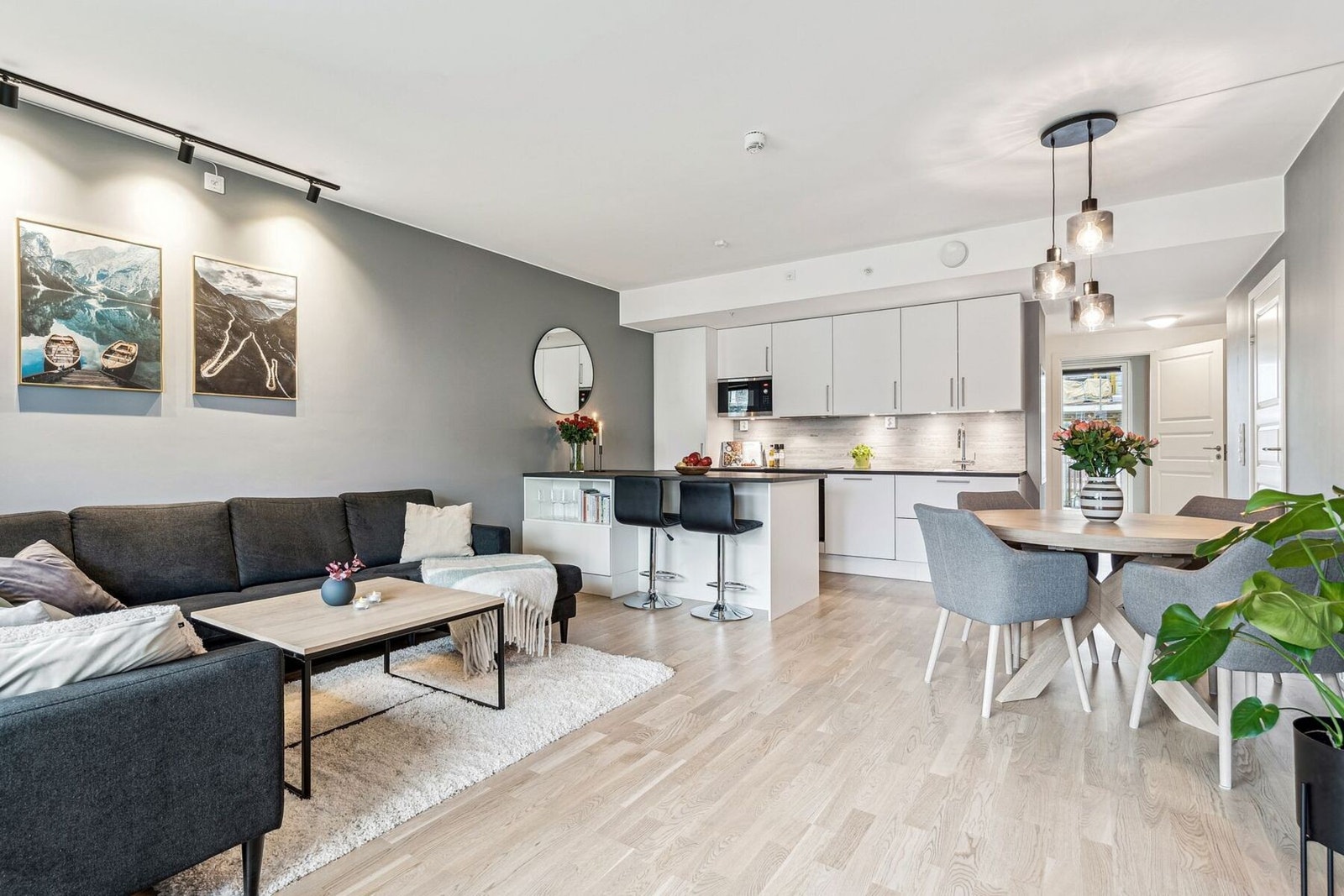 EIE eiendomsmegling ved Marit Skolmli har gleden av å presentere Grillstadfjæra 39! Galleribilde