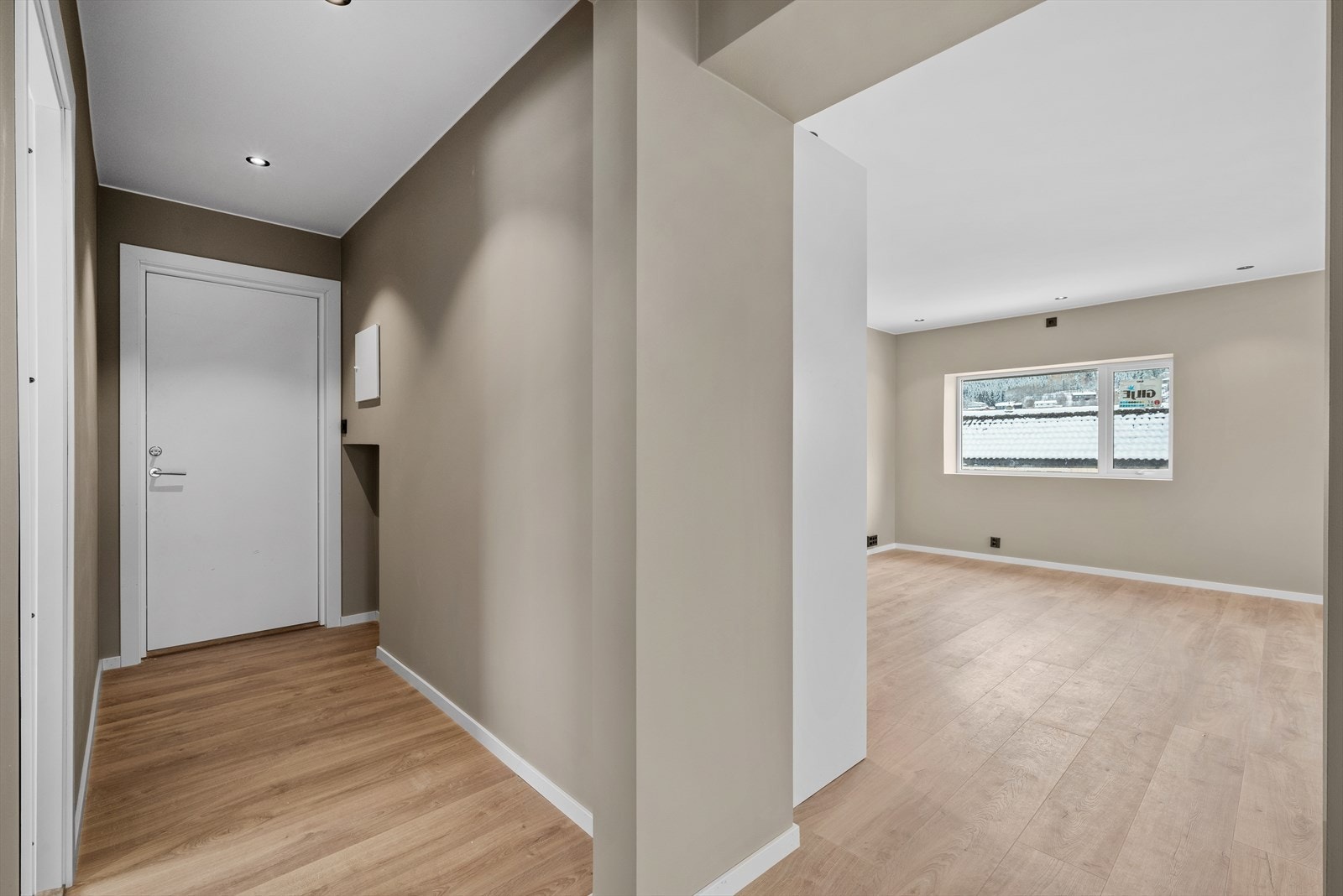 Trappeoppgangen i bygget er under renovering Galleribilde