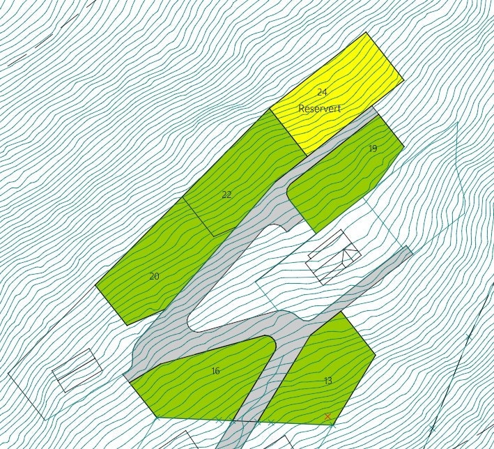 Det er fem ledige tomer Galleribilde