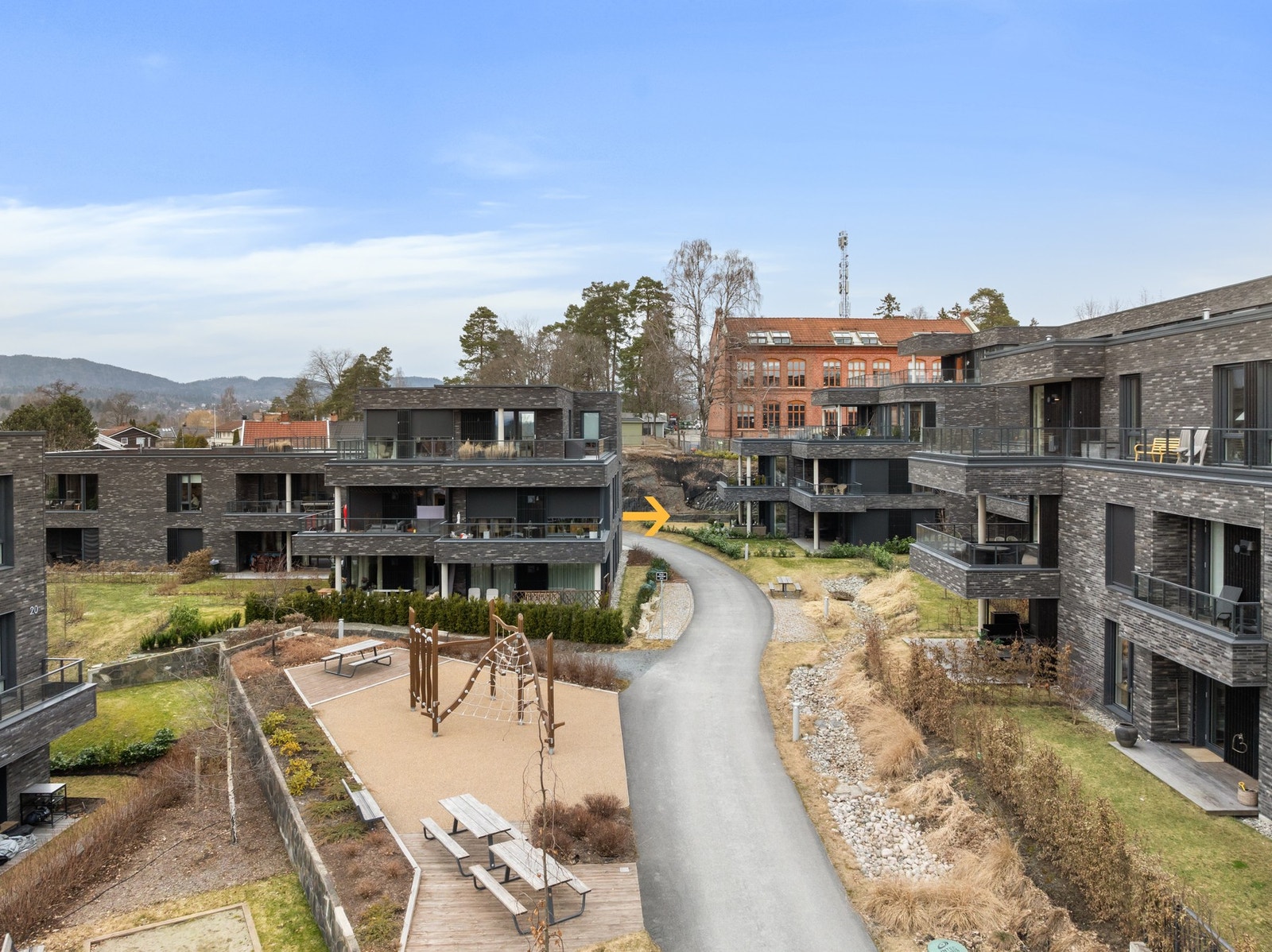 Meget tiltalende og moderne bygg med flotte fellesområder Galleribilde