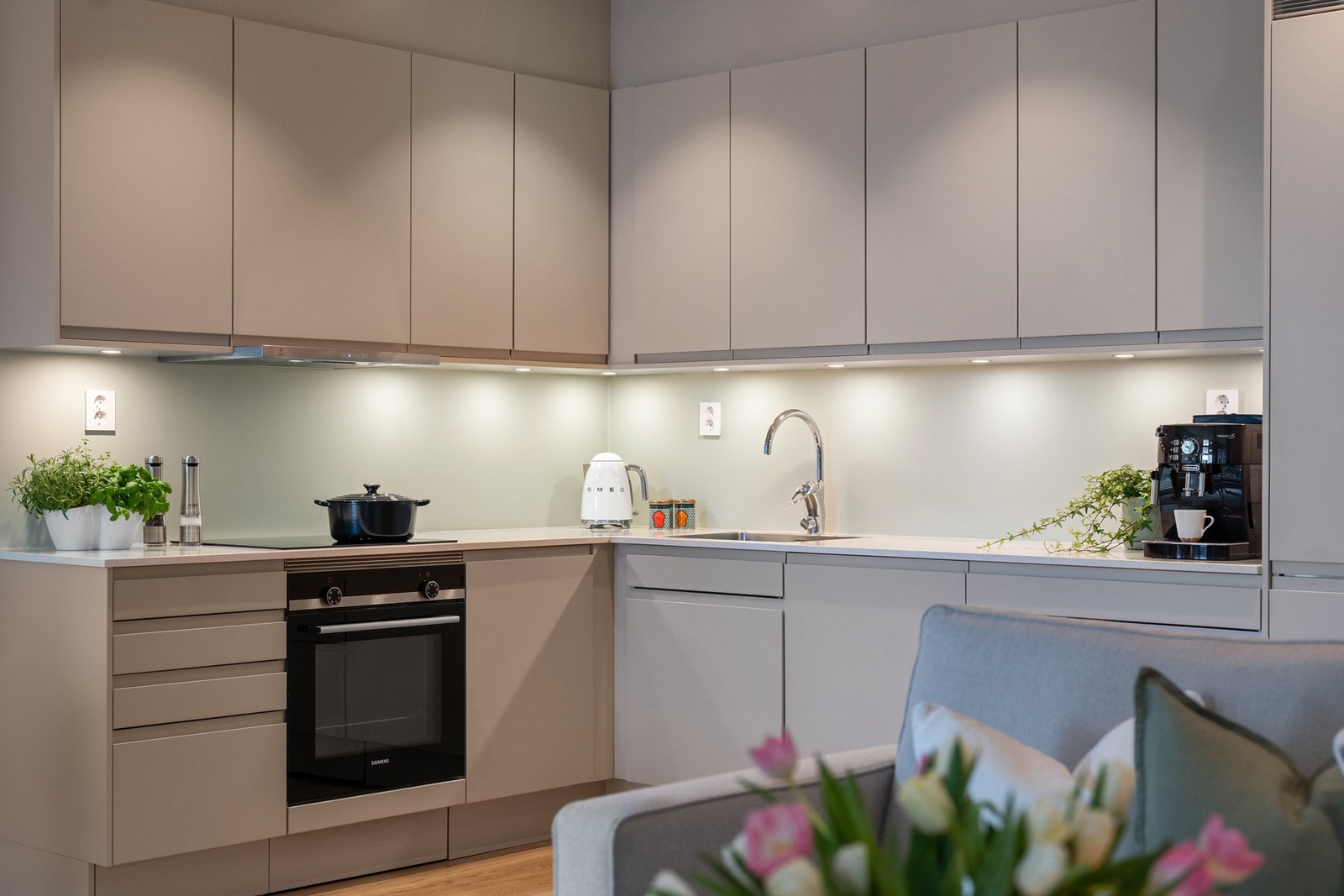 Benkeplate i kompositt Galleribilde