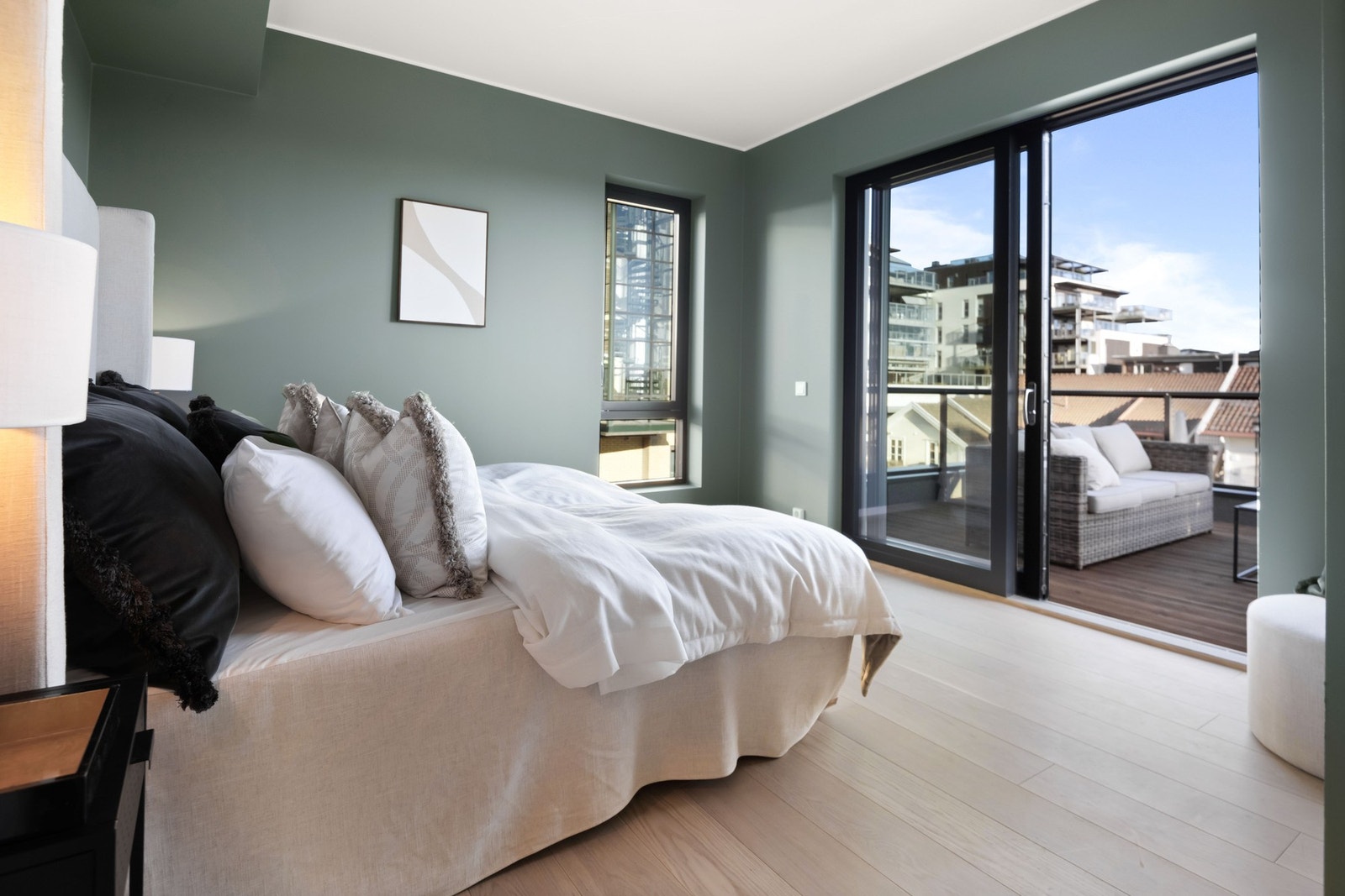 Veggene er malt i den sofistikerte og beroligende fargen Evening Green. Galleribilde