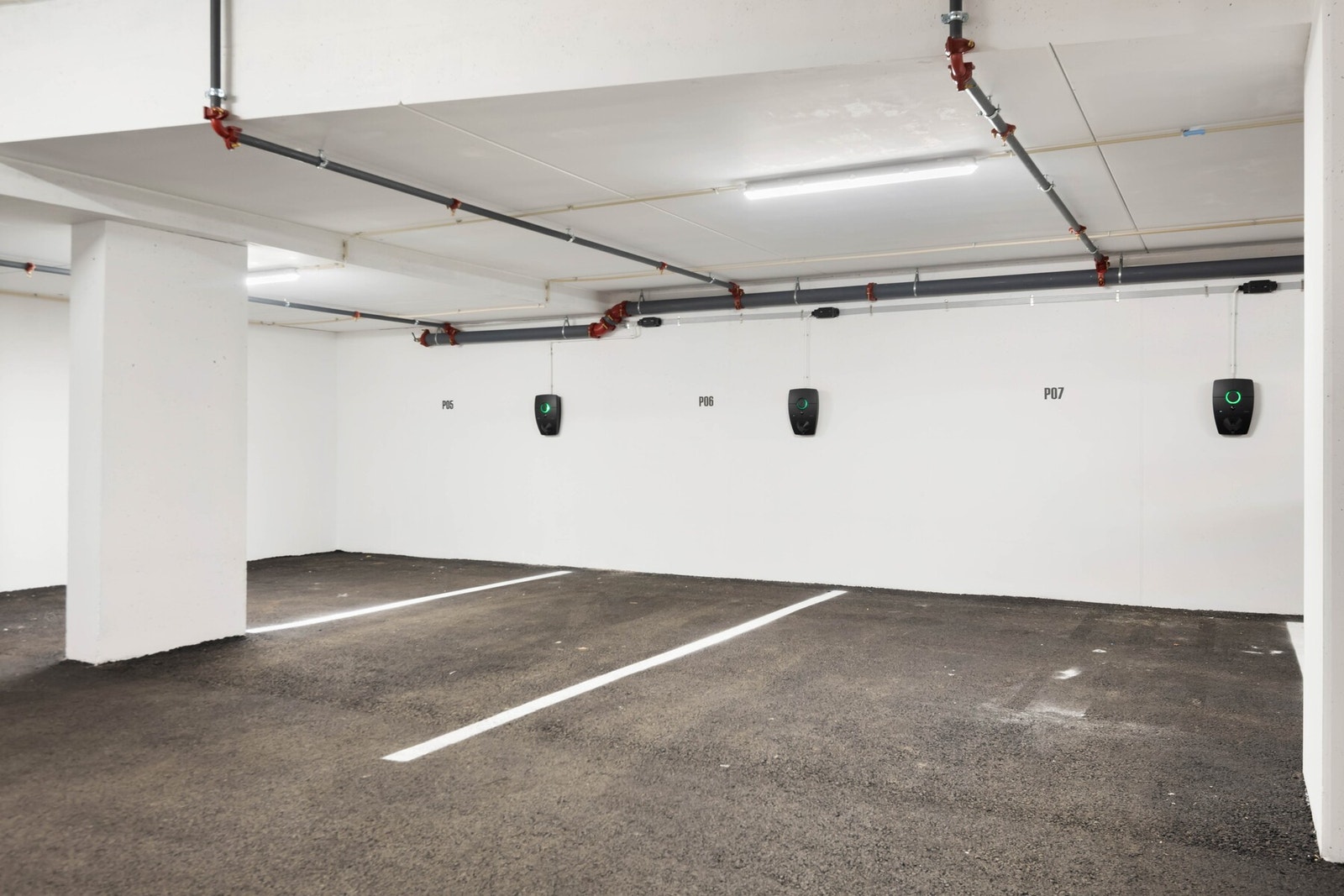 Leilighetens selges med parkeringsplass inkl. elbillader. Parkeringsplassen er registrert som en tilleggsdel og har nummer 07. Galleribilde