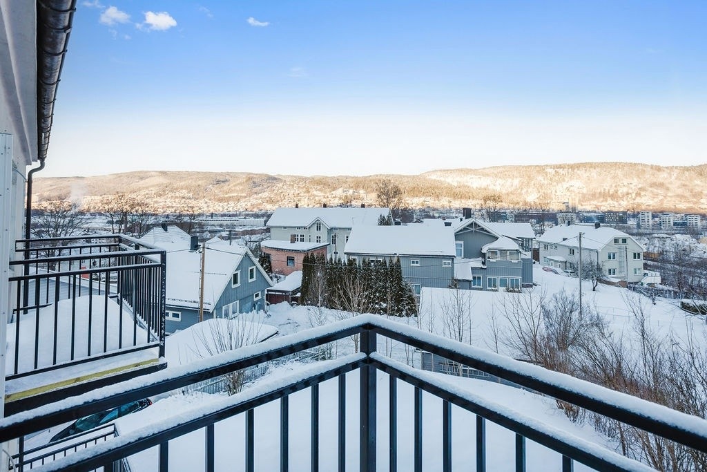 Utsikt fra balkong Galleribilde