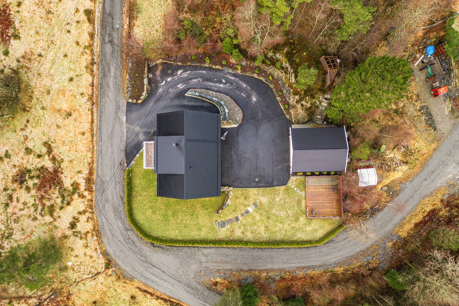 Tomten måler 1256.9 m² Galleribilde