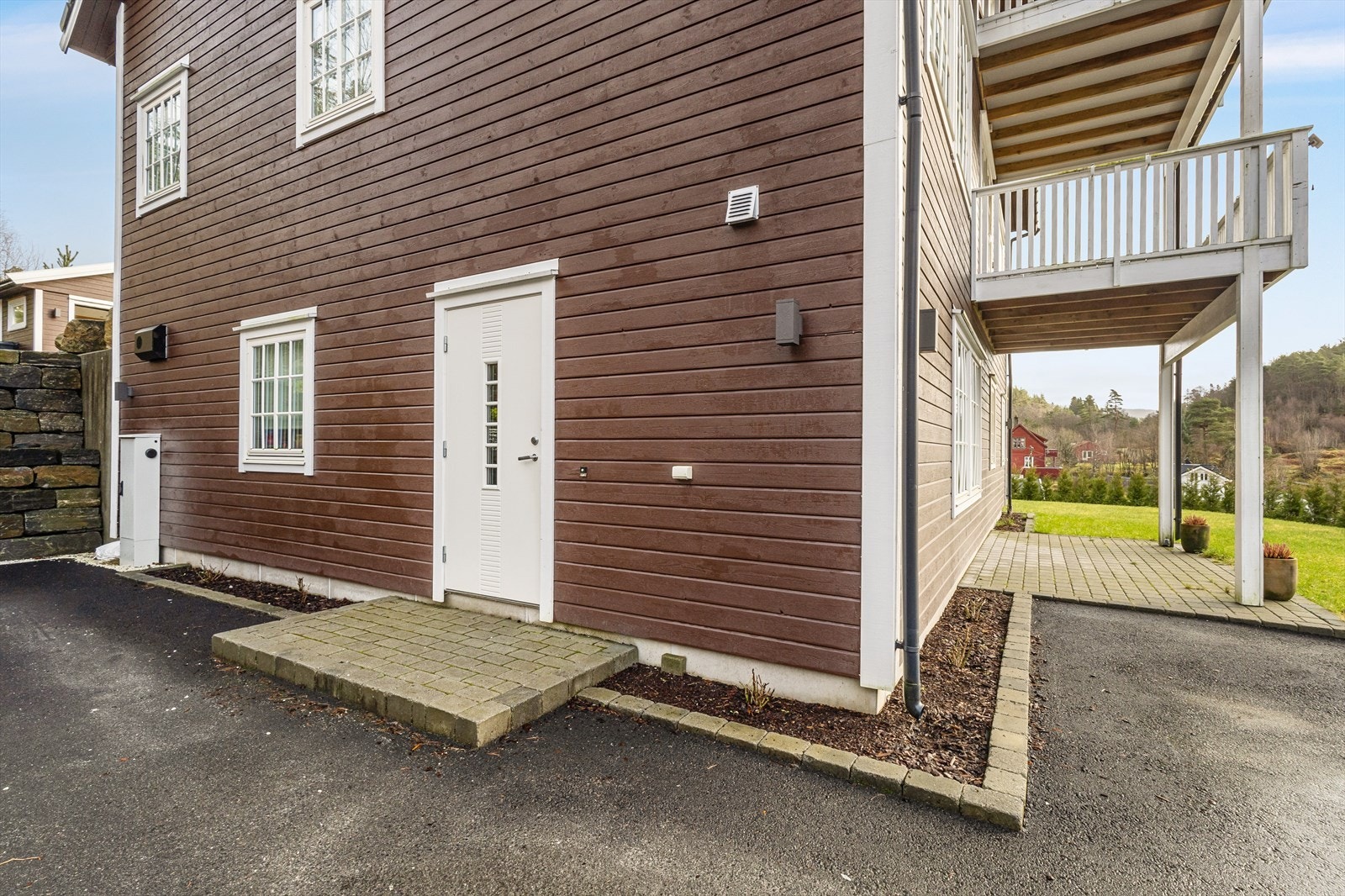 Utleiedelen ligger i underetasjen og har egen inngang Galleribilde