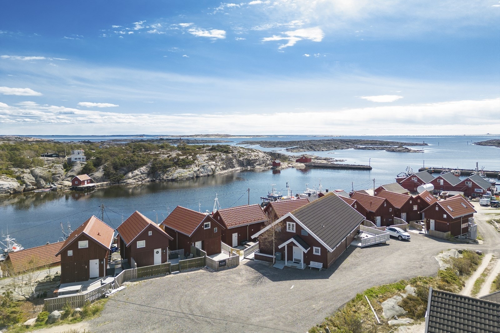 Utgårdskilen er Hvalers største fiskerihavn Galleribilde