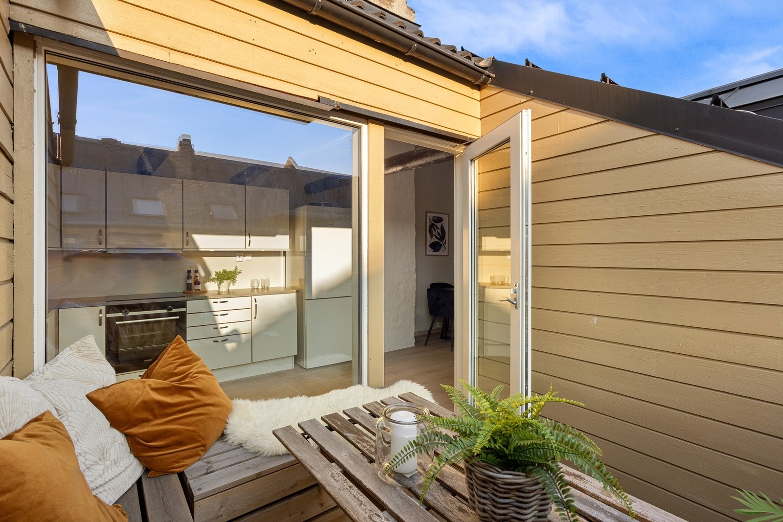 Herlig solrik takterrasse på ca. 5 kvm. Galleribilde