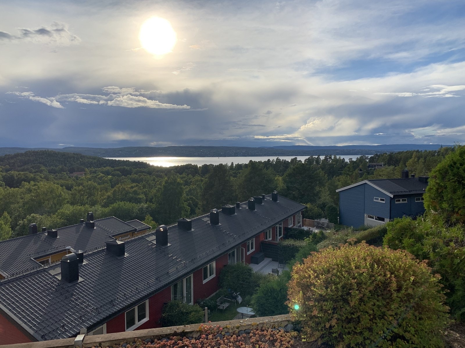 Niklas Elshøy v/DNB Eiendom har gleden av å presentere Sloreåsen 14! Galleribilde