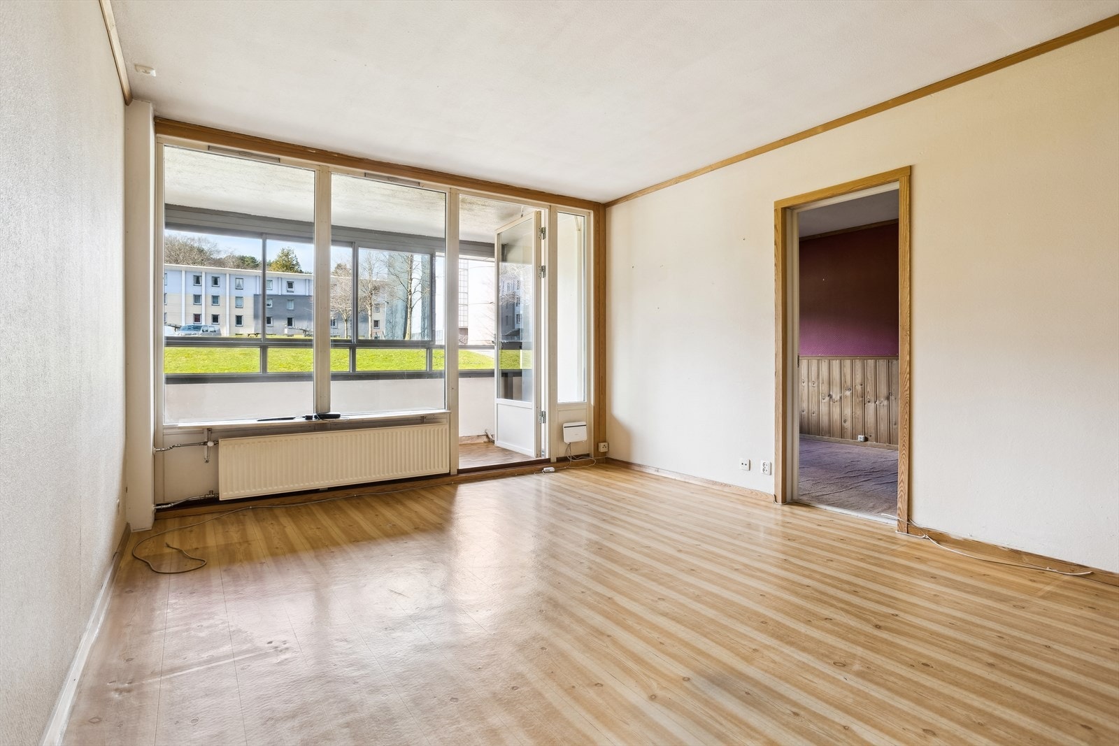 Store vindusflater sørger for godt med naturlig lysinnslipp. Galleribilde