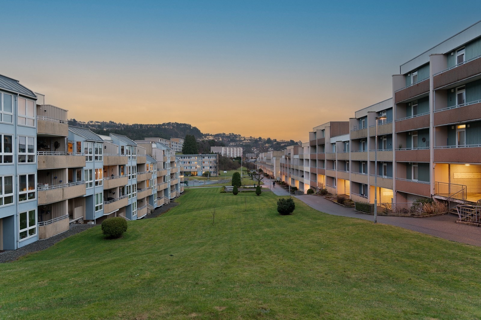 - Leiligheten ligger i Vestre Sælemyr Borettslag, et veldrevet borettslag med beboere i alle aldre - Galleribilde