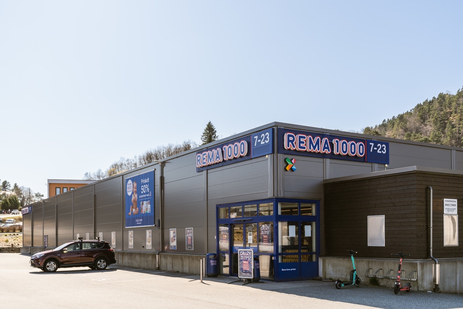 Rema er en kort gåtur fra leiligheten. Galleribilde