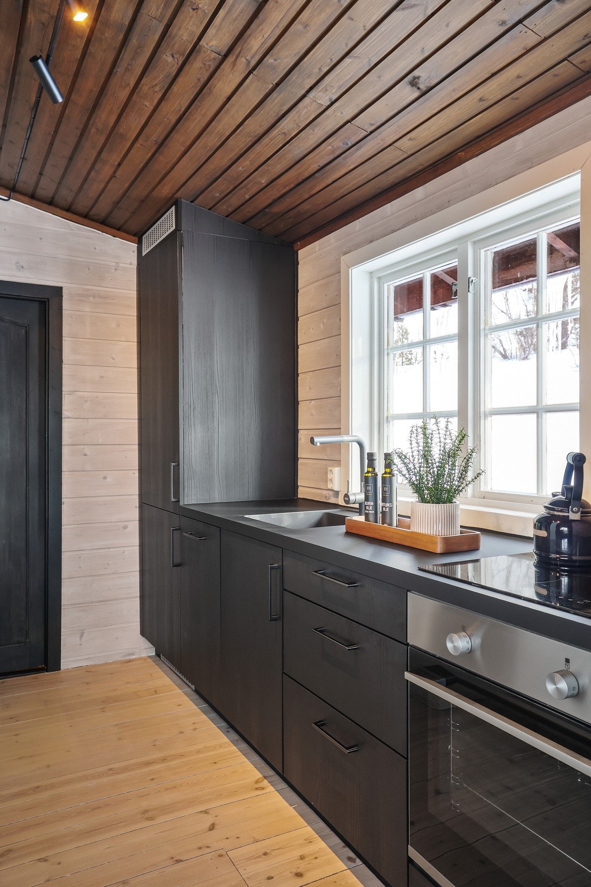 Kjøkkeninnredning fra HTH som er fra 2023 Galleribilde