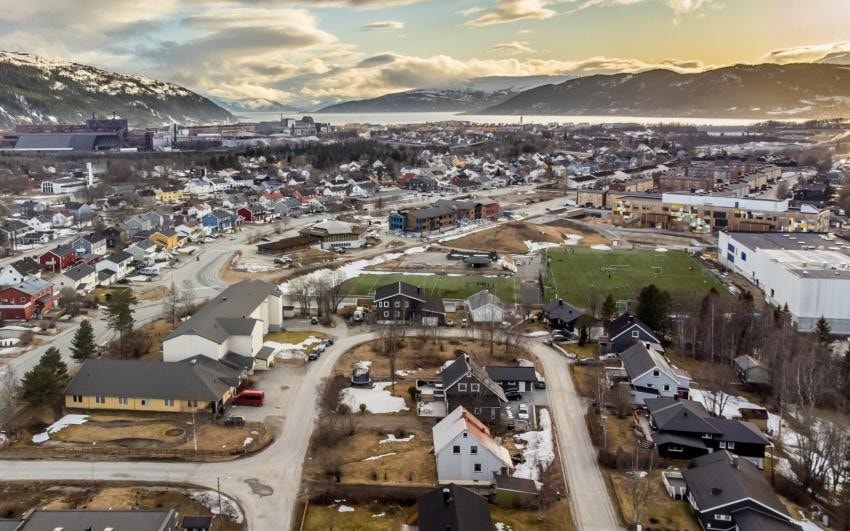 Mot området. Galleribilde