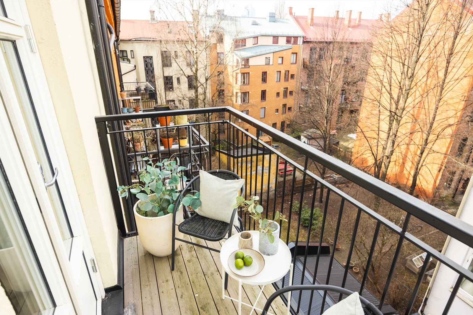 - Nordvik ved Henrik Carlyle(468 56 489) har gleden av å presentere Tøyengata 26A - Galleribilde