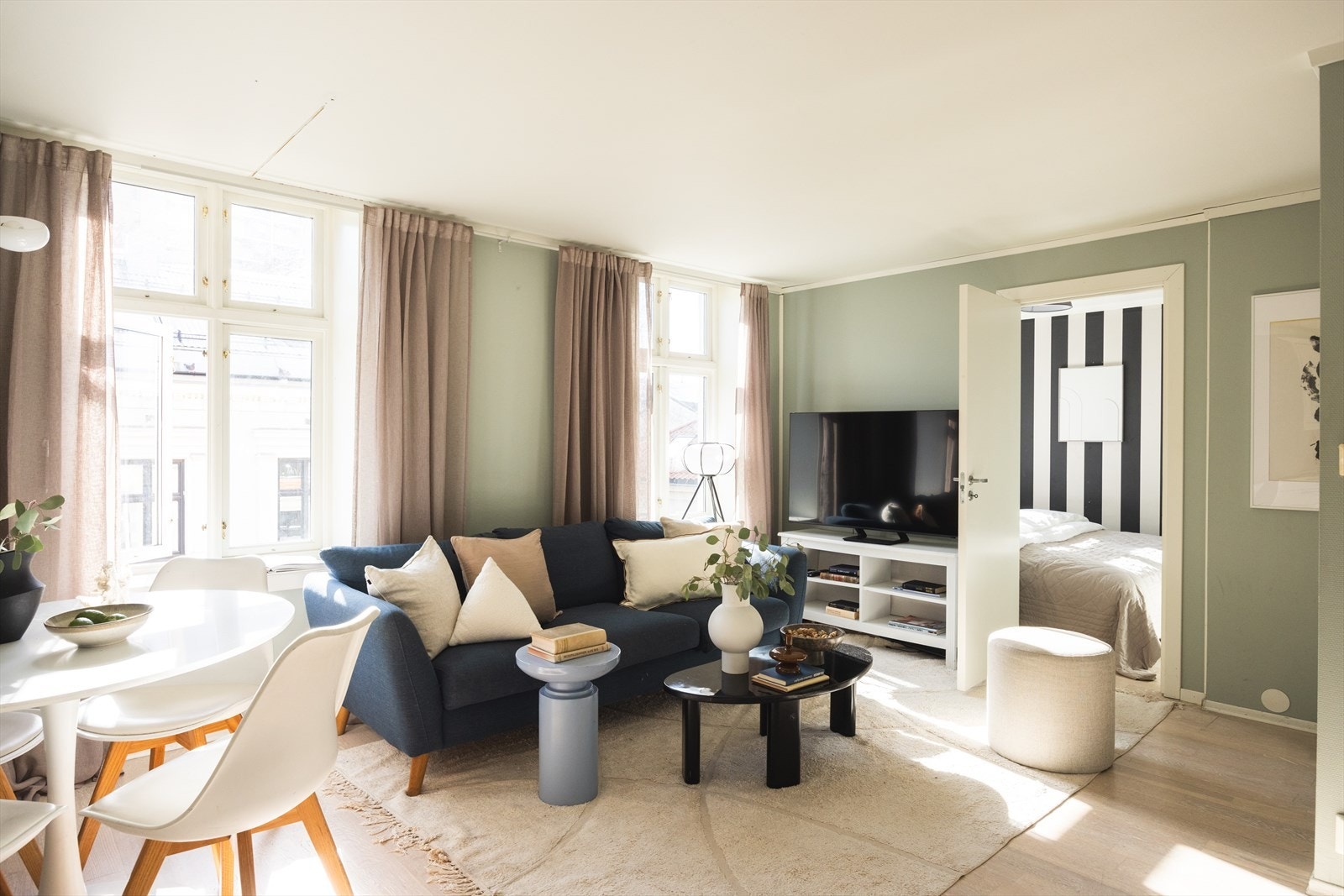 - En lys og hyggelig 4-roms selveierleilighet med sentral og attraktiv beliggenhet på Tøyen med kort vei til "alt" Oslo har å by på! - Galleribilde