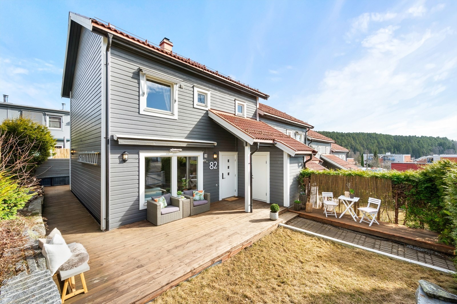 Nordvik Østensjø har gleden av å presentere Skullerudbakken 82. Galleribilde