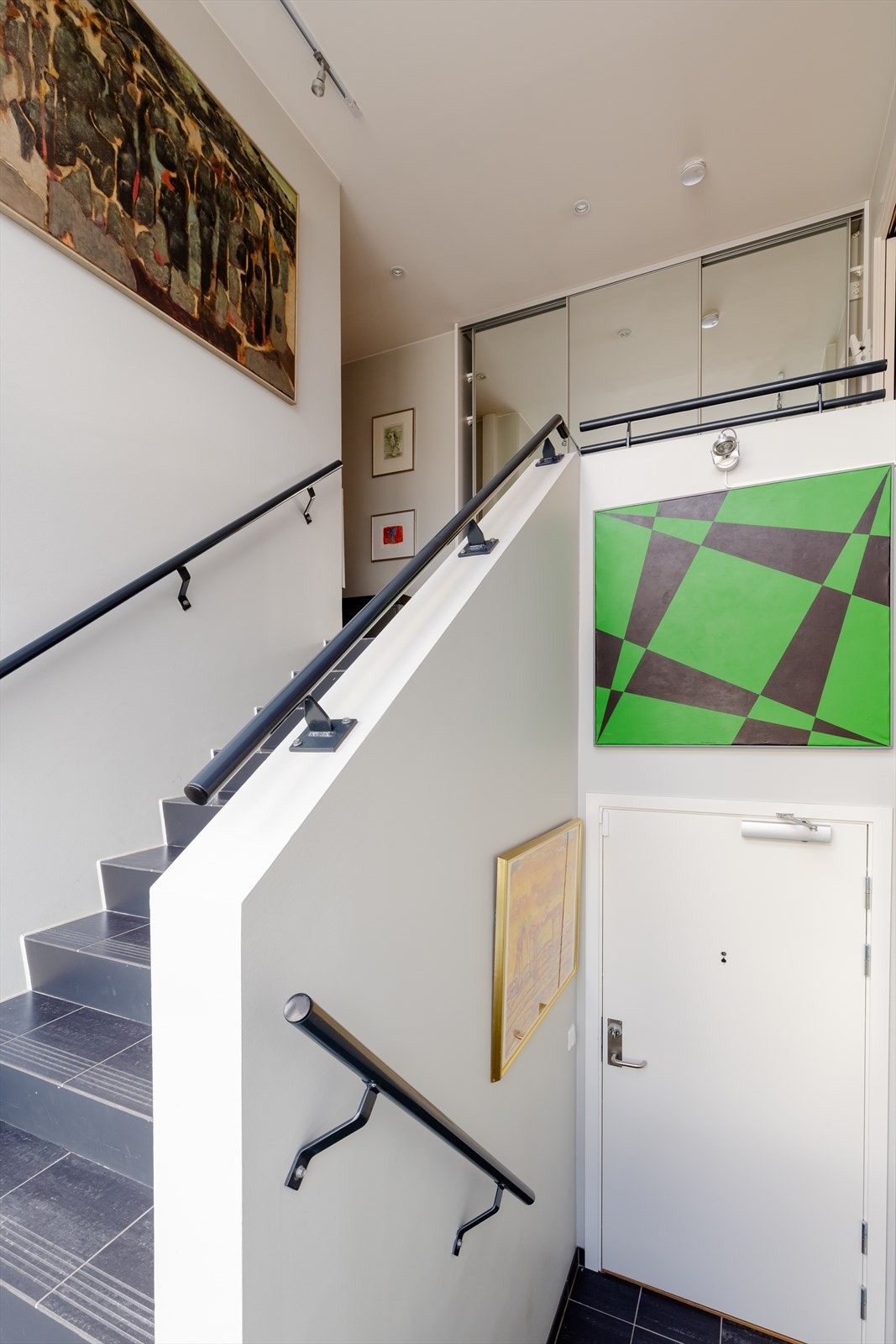 Inngangsdør også fra 2. etasje. Galleribilde