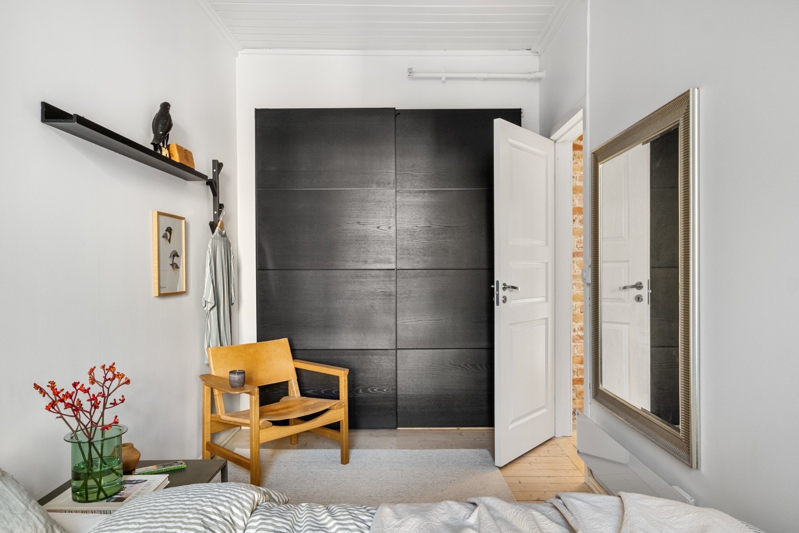 I hovedsoveormmet er det plass til garderobeskap. Galleribilde