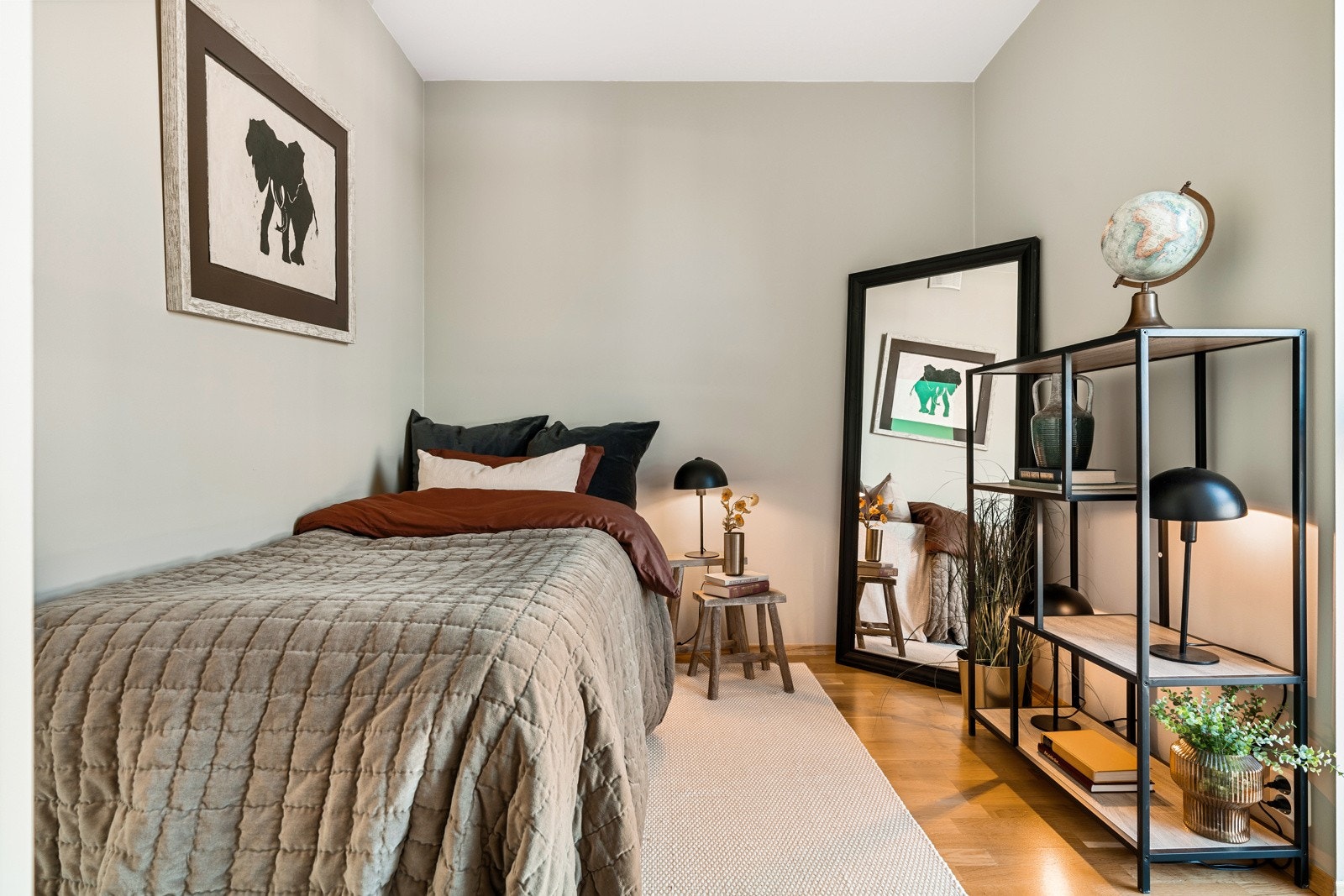 De to andre soverommene er målt til 8,8 kvm og 6,3 kvm og er perfekte som barnerom, gjesterom eller kontor. Galleribilde