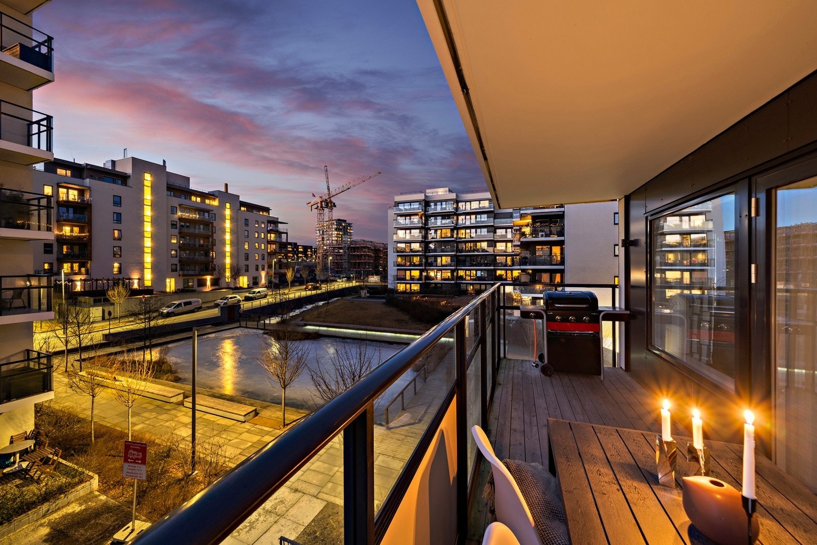 Hyggelig utsikt fra balkongen fra stuen Galleribilde