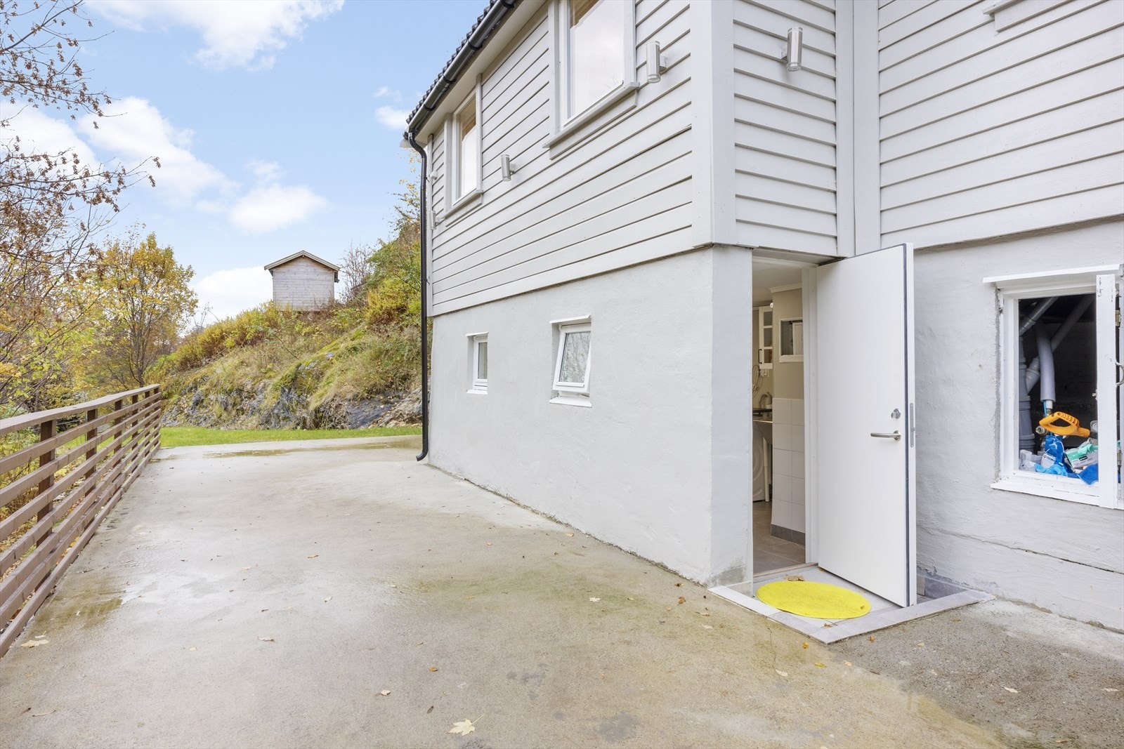 Fra nedsiden av huset kommer vi inn til vaskerommet Galleribilde