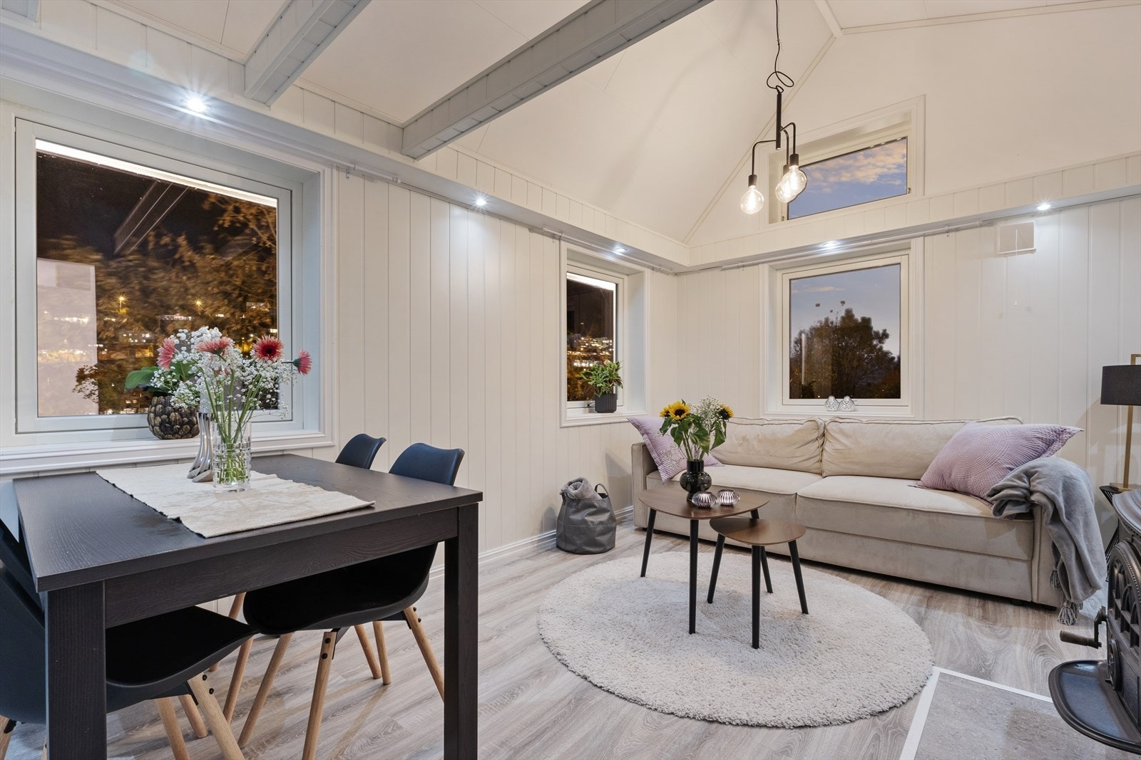 Takhøyden bidrar til den gode romfølelsen Galleribilde