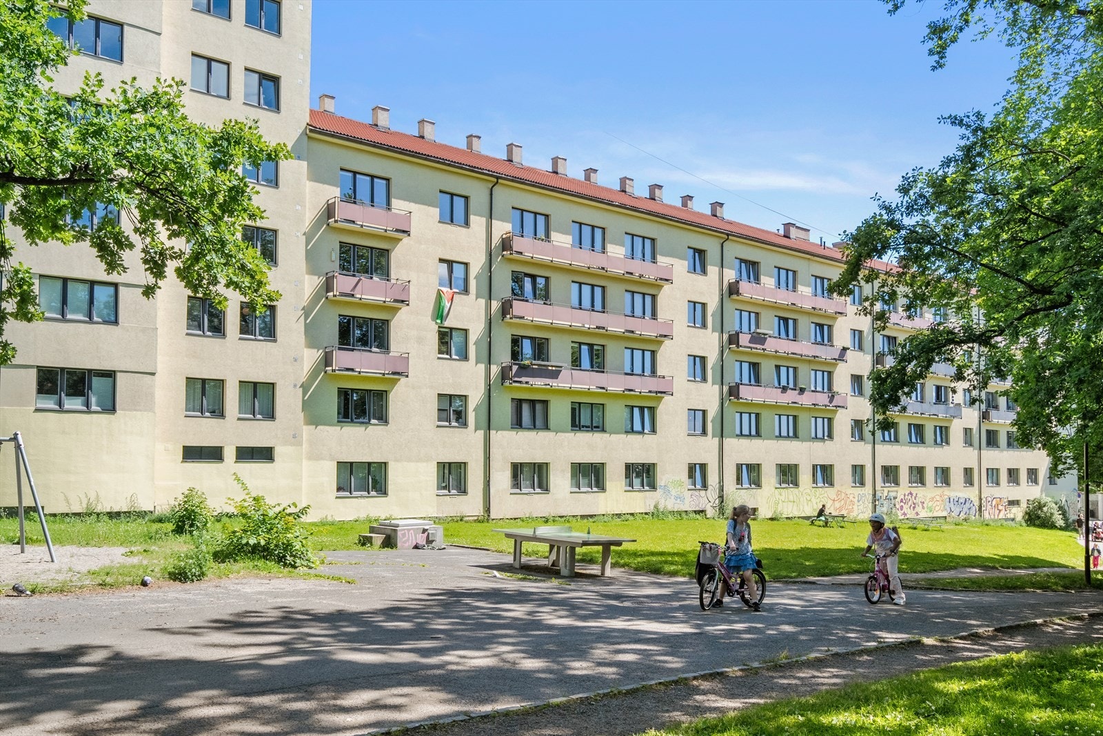 Fasade mot bakgård Galleribilde