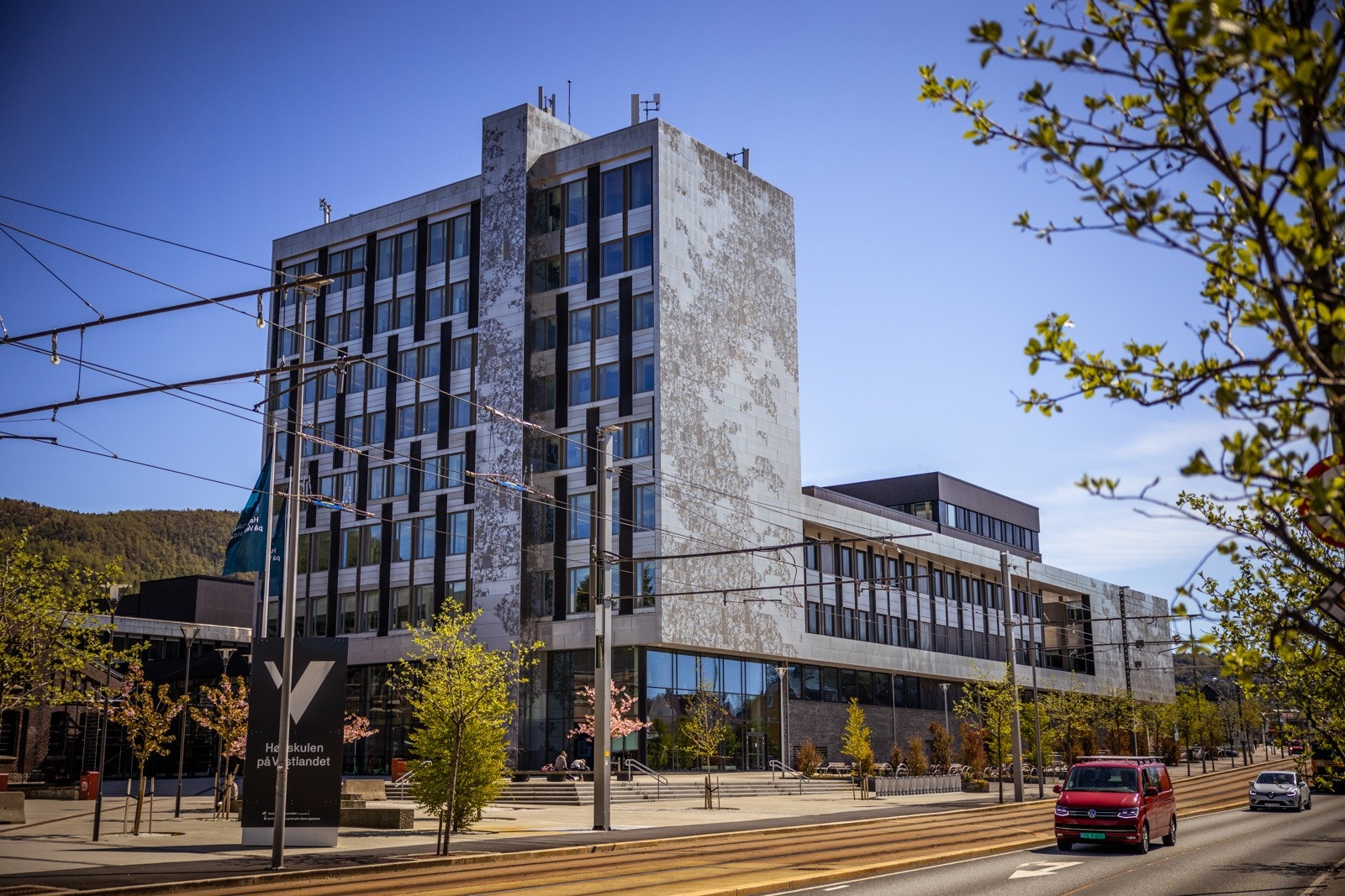 Høyskolen i Bergen ligger få minutters gange unna Galleribilde