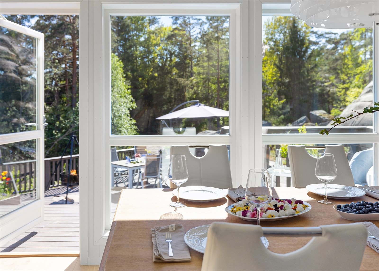 Idyllisk utsikt over nærområdet Galleribilde