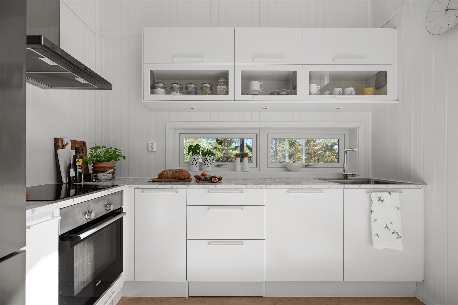 Kjøkkenet holder høy standard og er perfekt for hobbykokken! Galleribilde