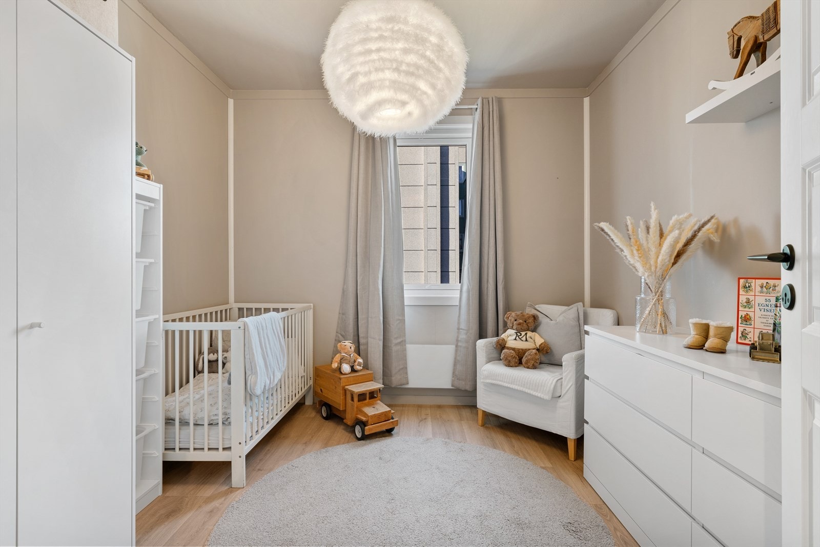 - Soverom to måler 8,7 m² - Galleribilde