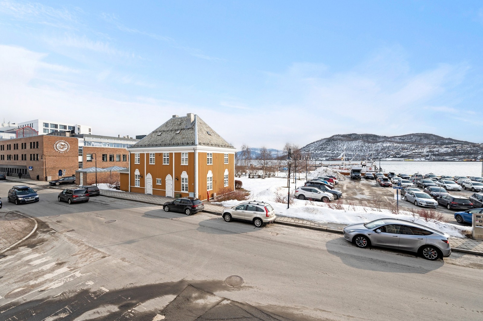 Utsikt fra balkongen. Galleribilde