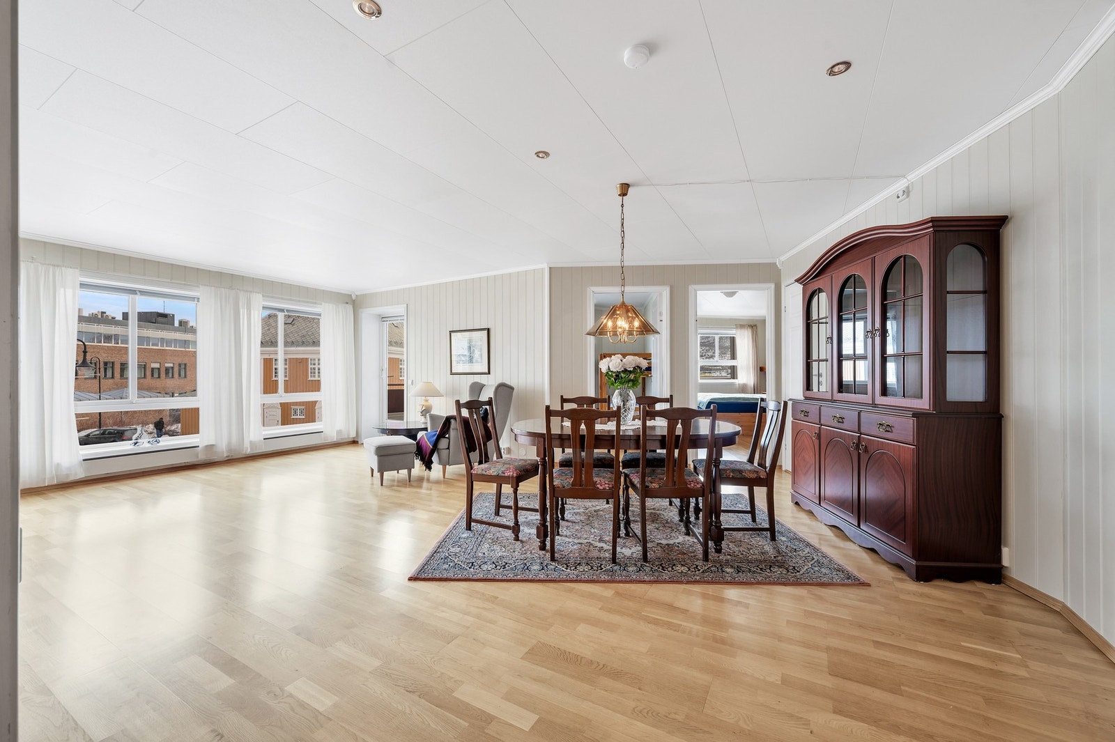 Dimbare downlights i tak. Galleribilde