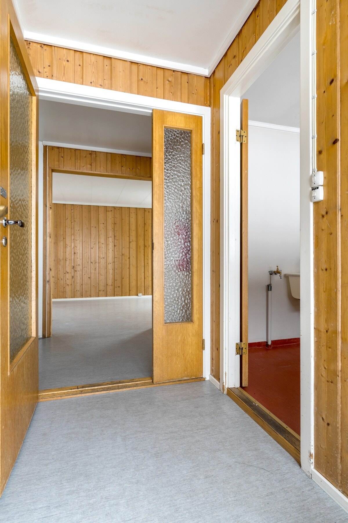 I entreen har du inngang til vaskerommet. Galleribilde