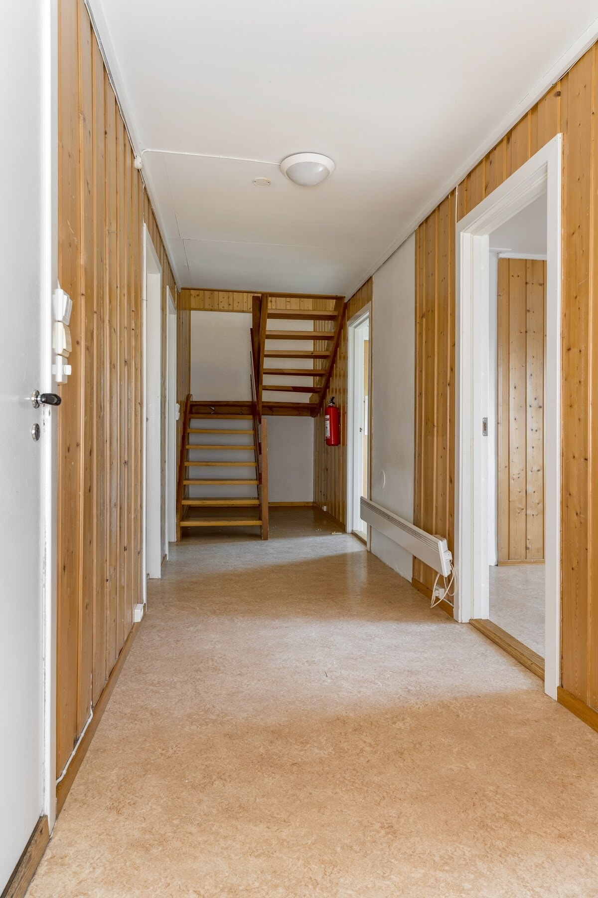 Gang i underetasjen. Galleribilde