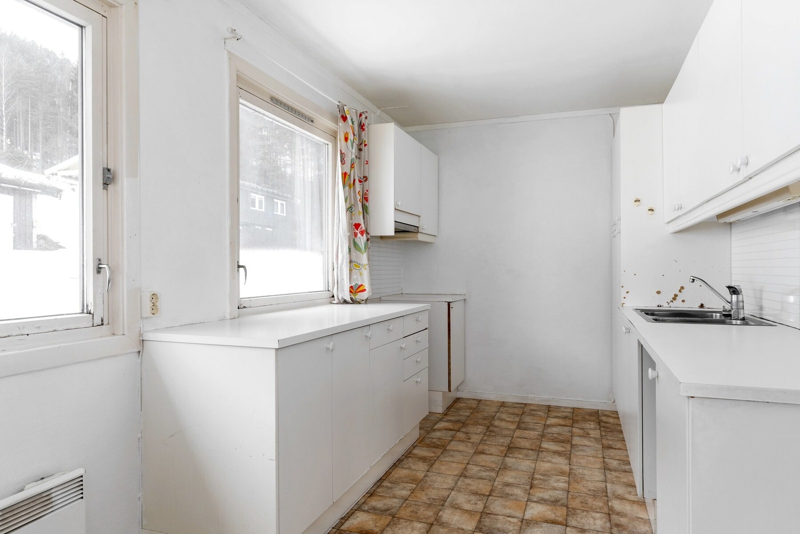 Stort kjøkken. Galleribilde