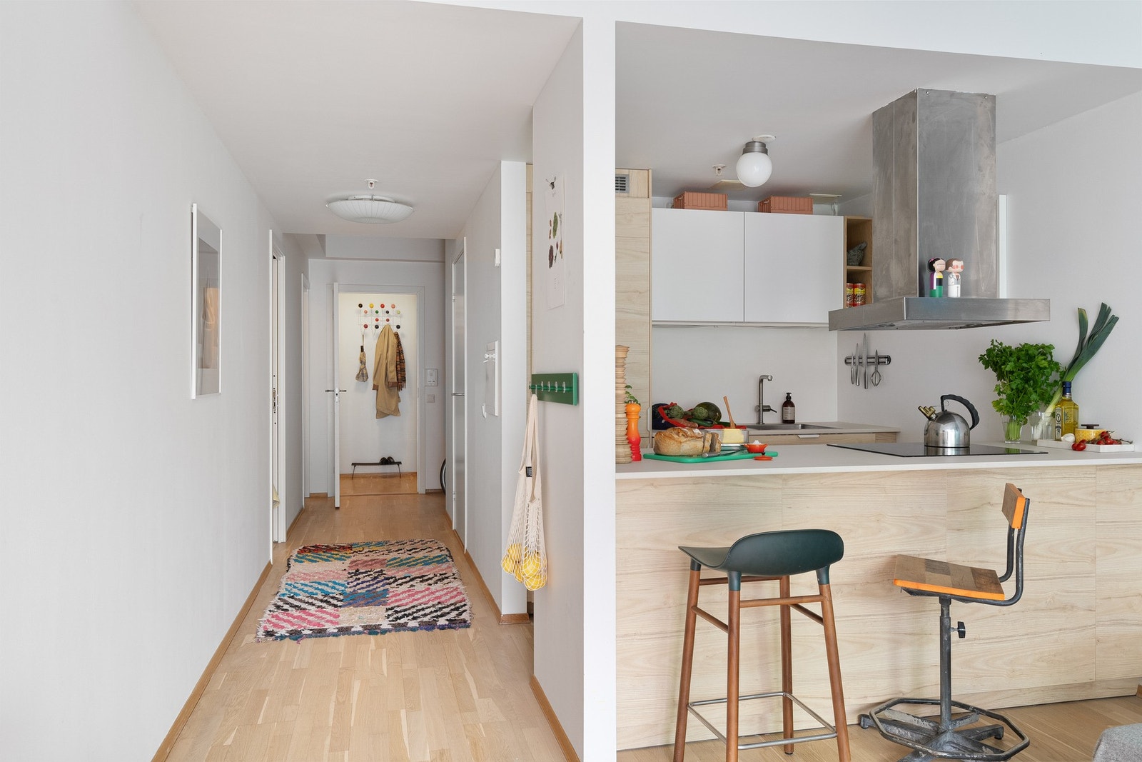 Det er heisadkomst opp til leilighetens etasjeplan. Galleribilde