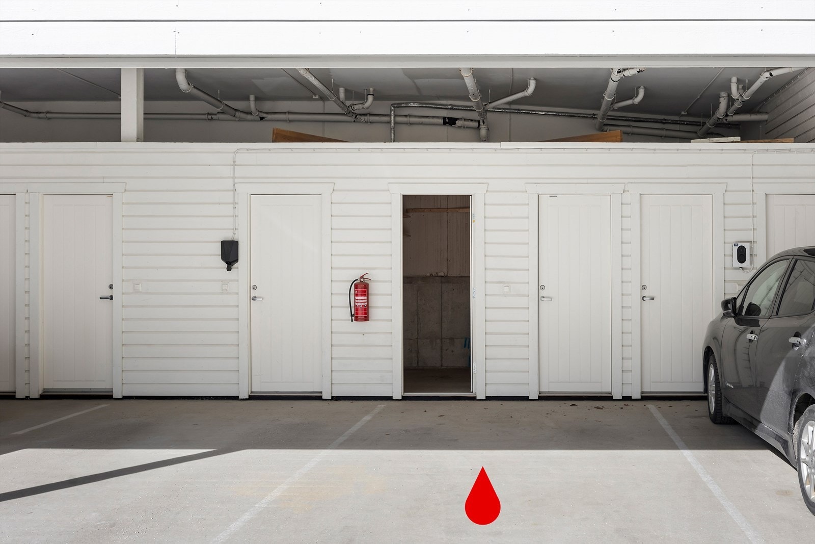 Carport og utvendig bod. Galleribilde