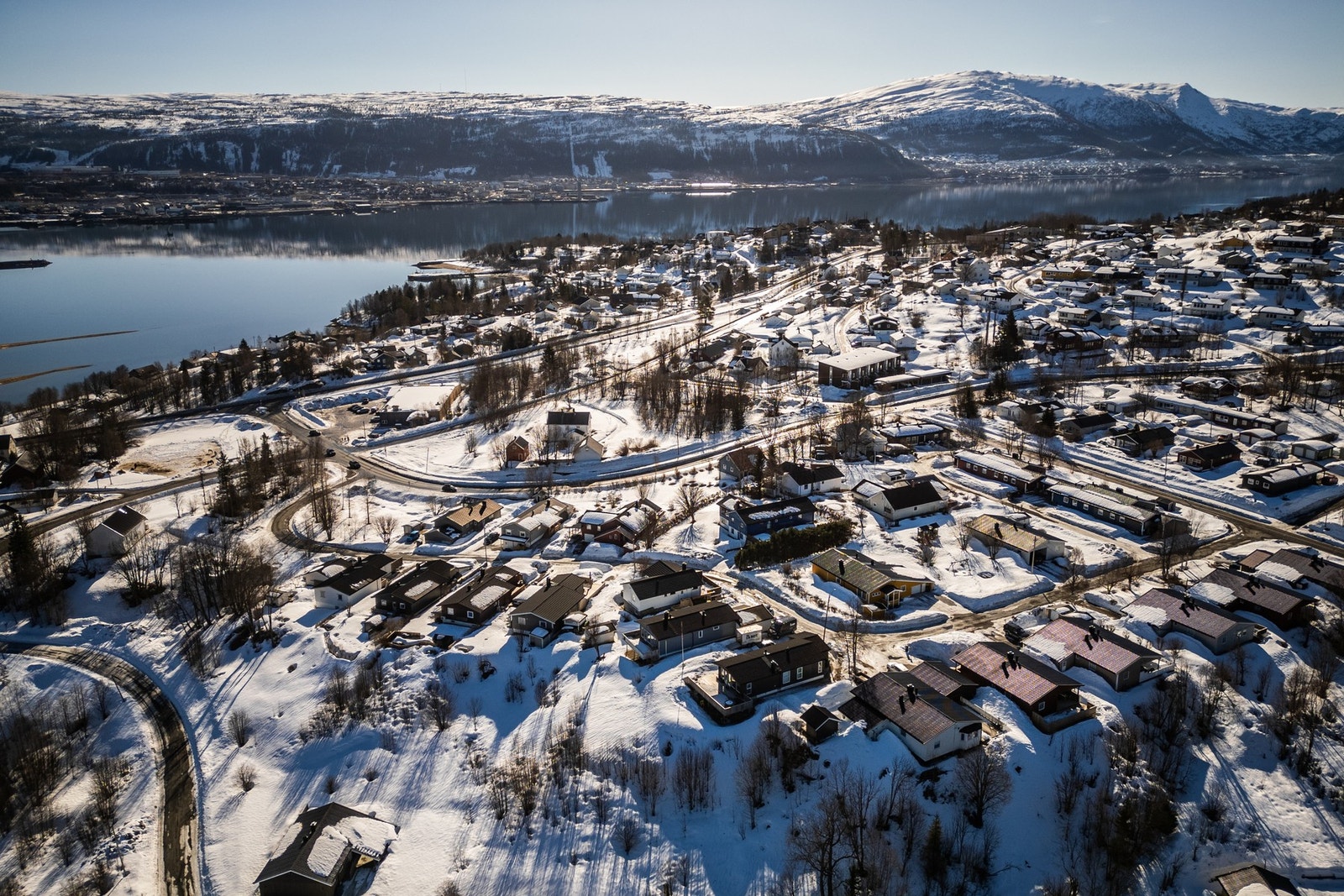 Boligen har en barnevennlig beliggenhet på Båsmoen Galleribilde
