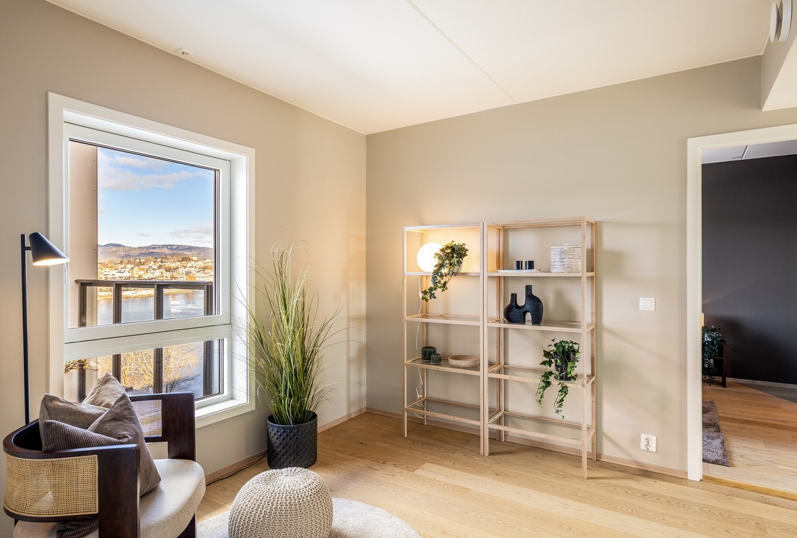 Hjemmekontor? Lesekrok? Galleribilde